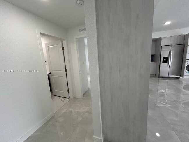 Building Photo - 14608 SW 261 St Ter