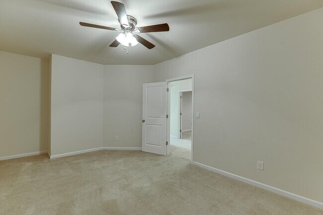 Building Photo - 2220 Stirling Bridge Rd