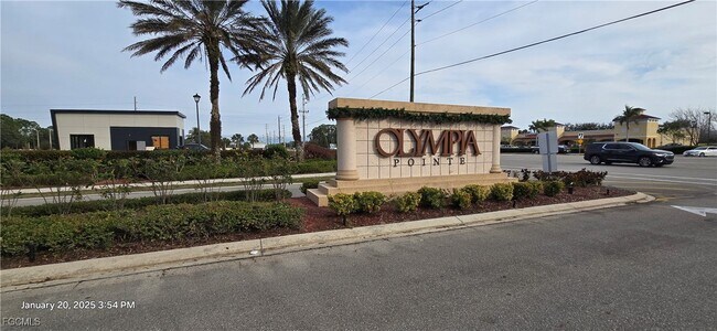 Building Photo - 8541 Athena Ct