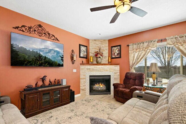 Building Photo - 2295 W Apgar Creek Dr