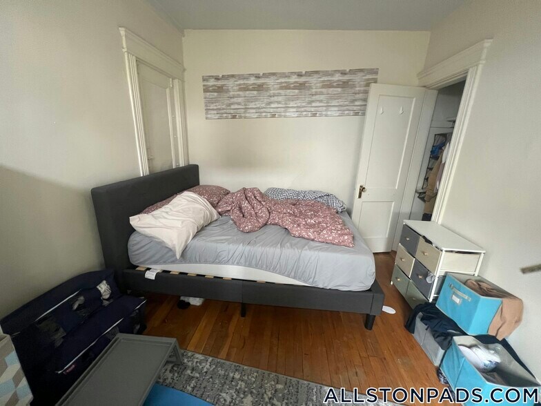 Building Photo - 1148 Commonwealth Ave