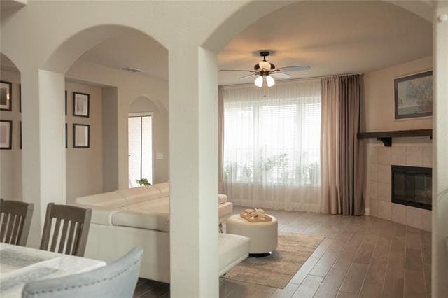 Building Photo - 4147 Lagoon Pl