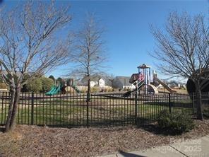 Building Photo - 4098 Holly Villa Cir