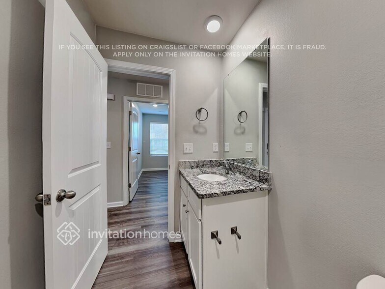 Building Photo - 170 Wellshire Dr