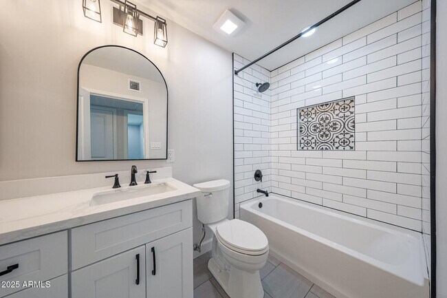 Building Photo - 11202 N 43rd Dr