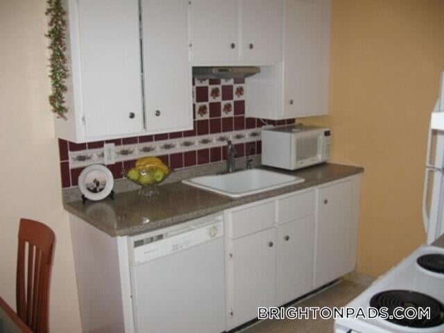 Building Photo - 7 Cypress Rd