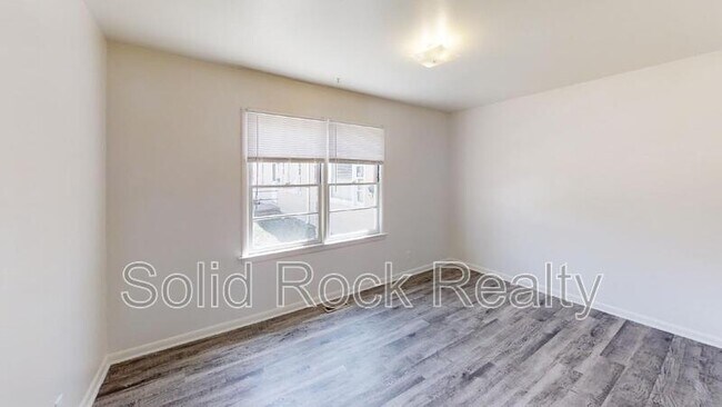 Building Photo - 1216 Janes Ln