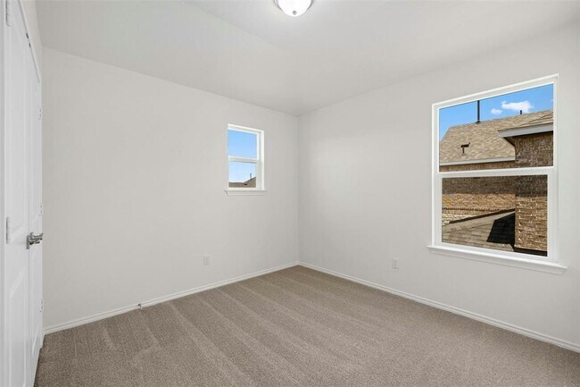 Building Photo - 3643 Sorriso Ln