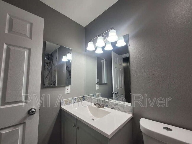 Building Photo - 1321 Oak Terrace Ct
