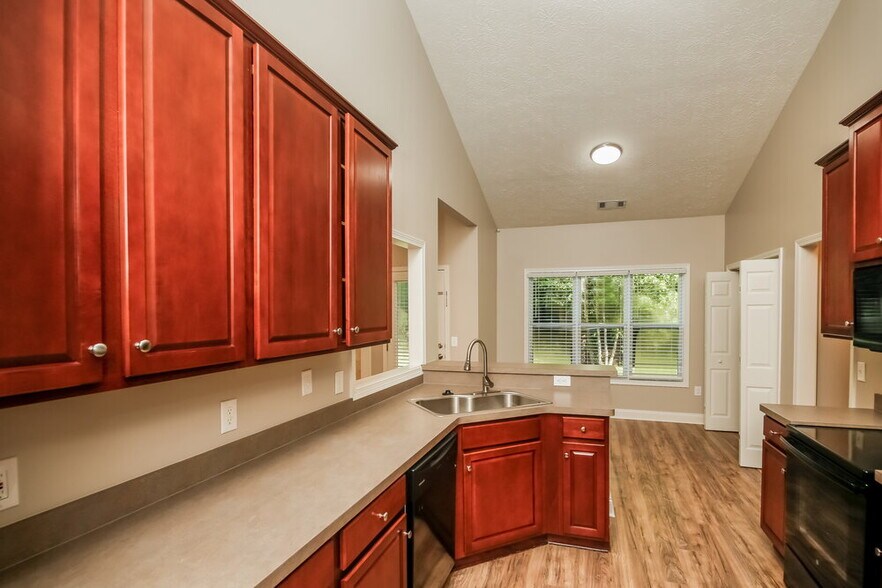 Building Photo - 134 Westridge Cir
