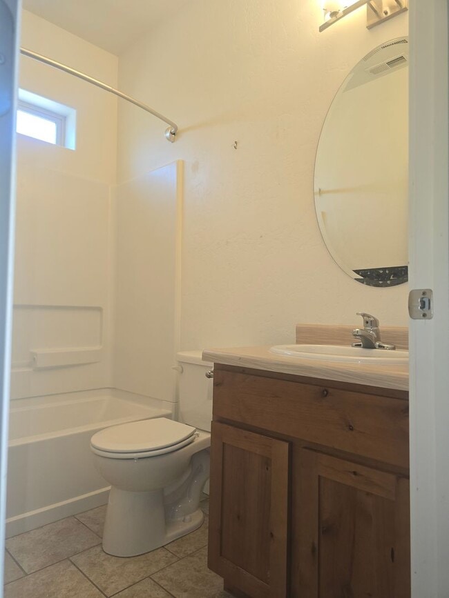 Building Photo - MOVE IN SPECIAL: $300 off the first full month of rent!