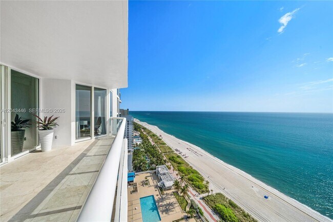 Building Photo - 4779 Collins Ave