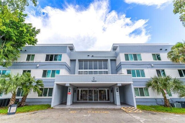 Primary Photo - 14820 Naranja Lakes Blvd