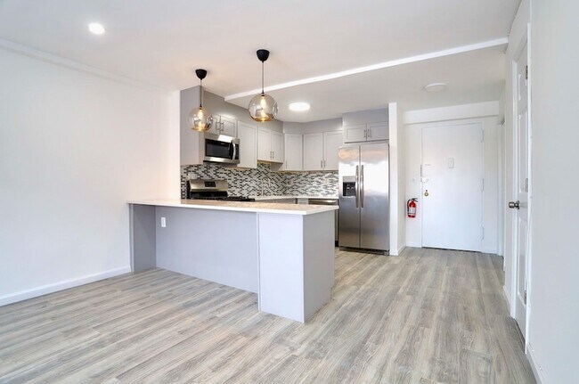 Building Photo - 7100 JFK Blvd E