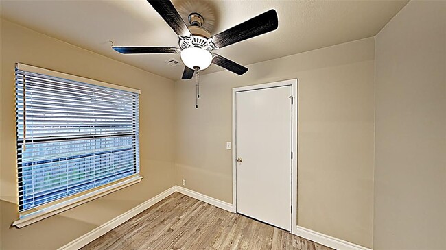 Building Photo - 2004 Sandy Creek Trail