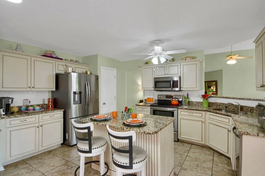 Building Photo - 3492 Heatherwood Ct