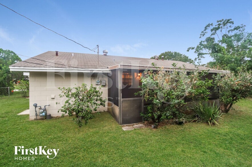 Building Photo - 988 Cardon Dr