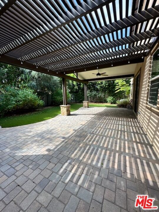 Building Photo - 17032 Cantlay St