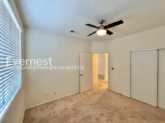Building Photo - 10796 Sabre Hill Dr