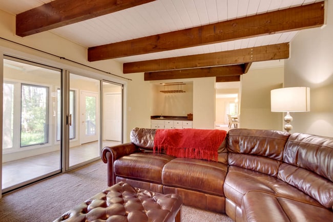 Building Photo - Kerry Lake