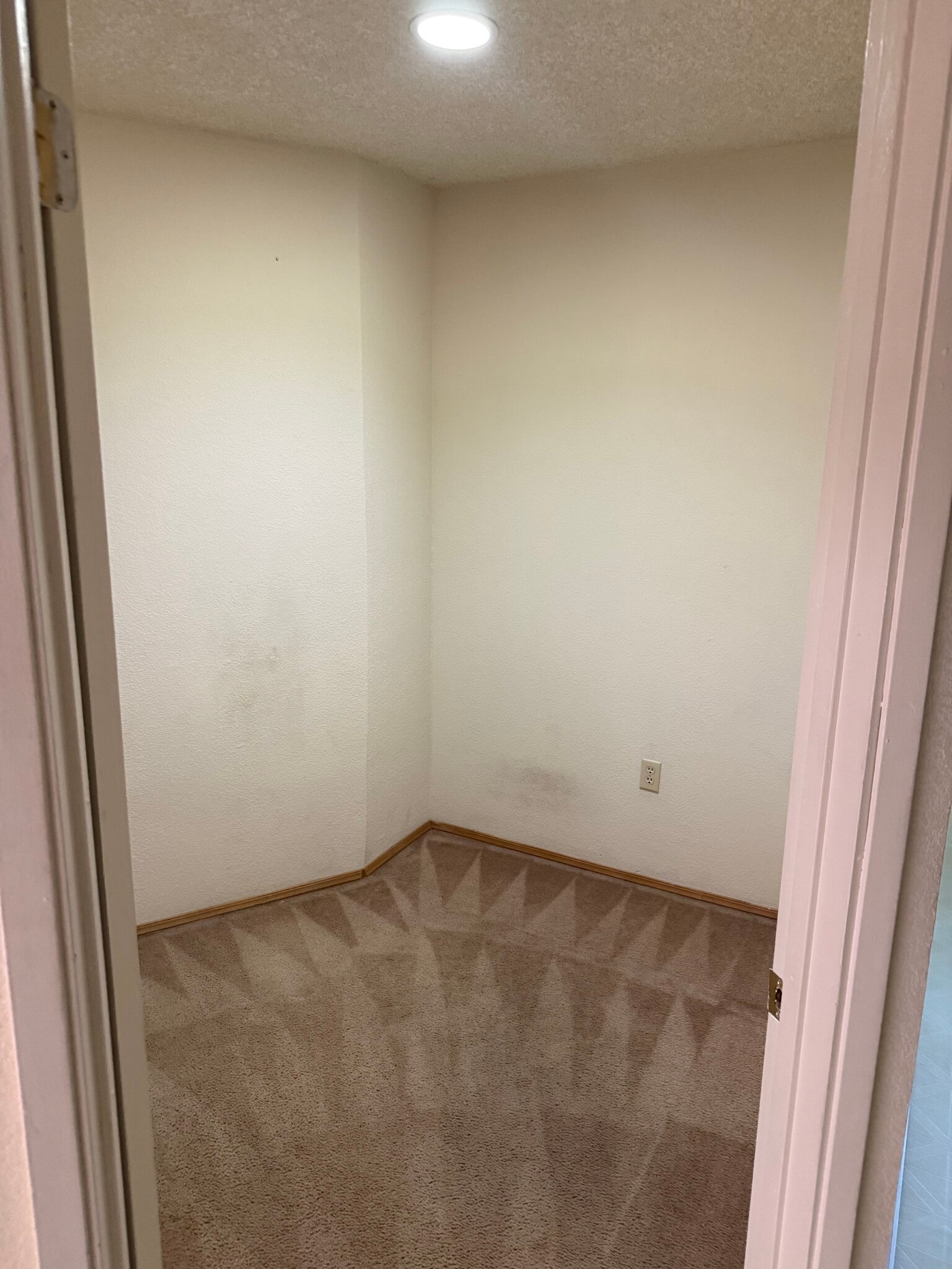 Office Space - 8944 Canberra Dr
