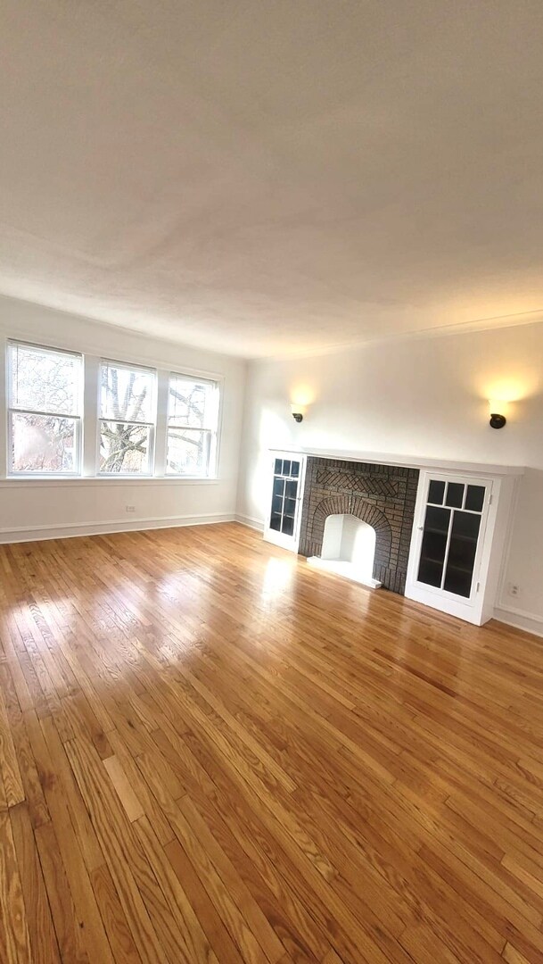 Building Photo - 1107 N Avers Ave