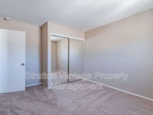 Building Photo - 6526 S McAllister Ave