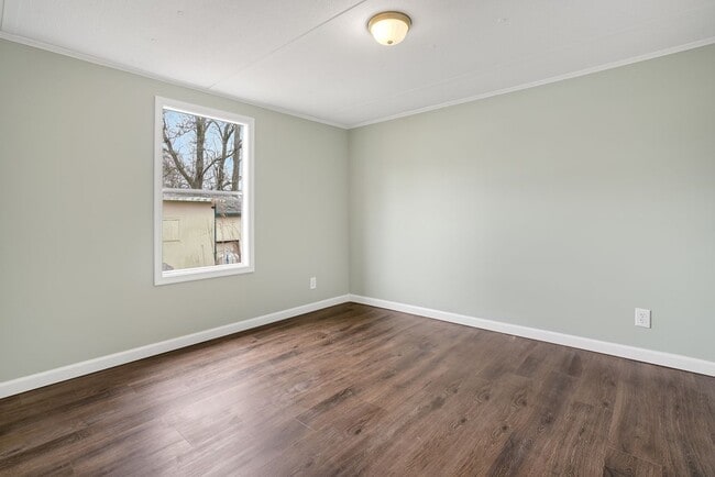 Building Photo - 6266 Magnolia Dr