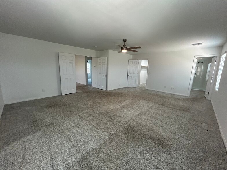 Building Photo - 9208 W Coolidge St