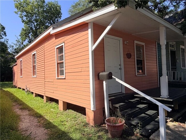 Building Photo - 1175 Texas St