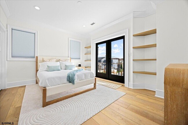 Building Photo - 31 Seaside Ct