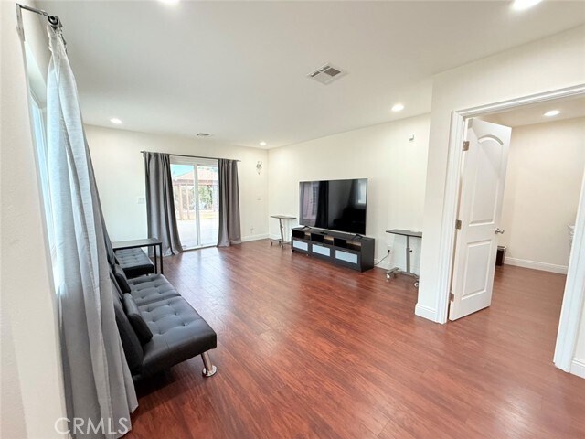 Building Photo - 4148 Lynd Ave