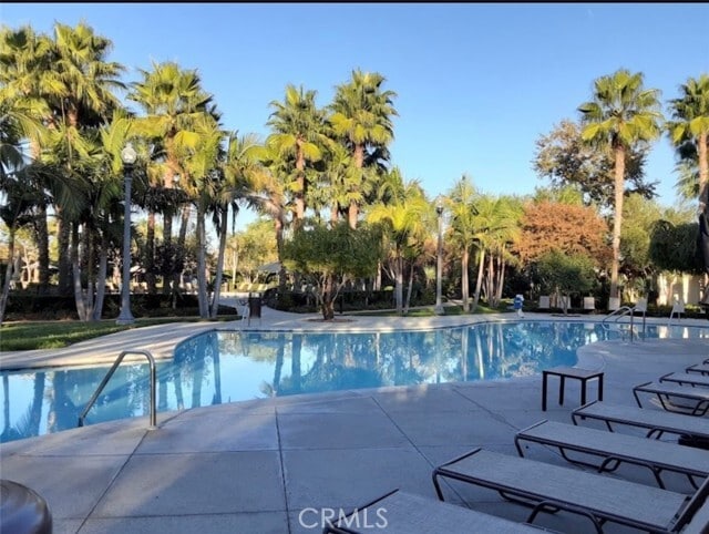 Building Photo - 14571 Longwood Ave