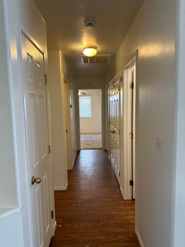 Building Photo - 3 Bed, 2 Bath Home with Spacious Backyard!