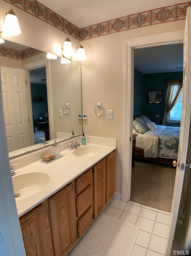 Building Photo - 3105 Mel Oak Trail