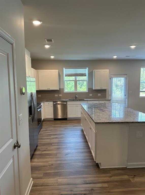 Building Photo - 741 Pt Pl Dr