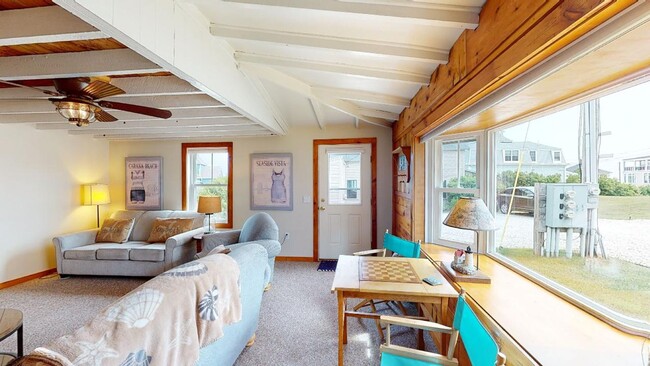 Building Photo - Ocean View Retreat in York Beach, Maine: F...