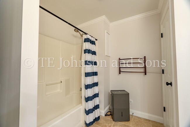 Building Photo - Luxury Living in Lewisville