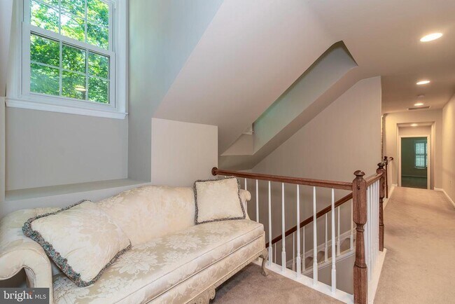 Building Photo - 7300 Scarlet Oak Ct