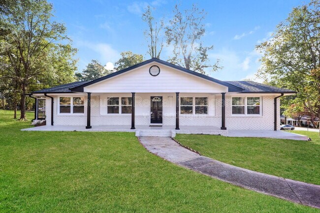 Primary Photo - 3702 Chesapeake Way