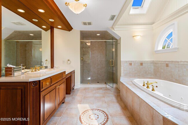 Building Photo - 13 Driftwood Ln