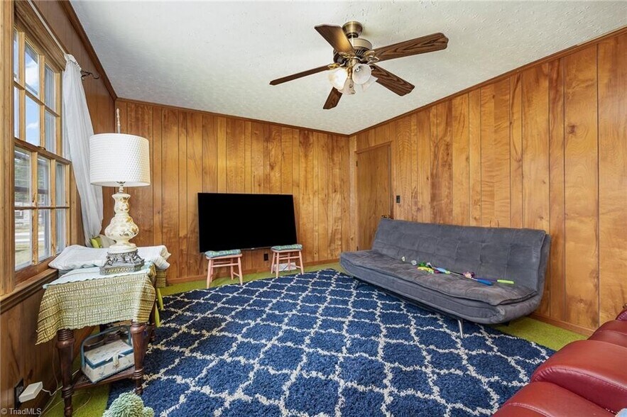 Building Photo - 1668 Old US Highway 52