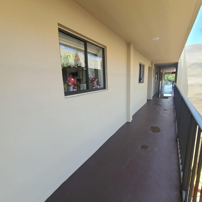 Building Photo - 5220 Las Verdes Cir