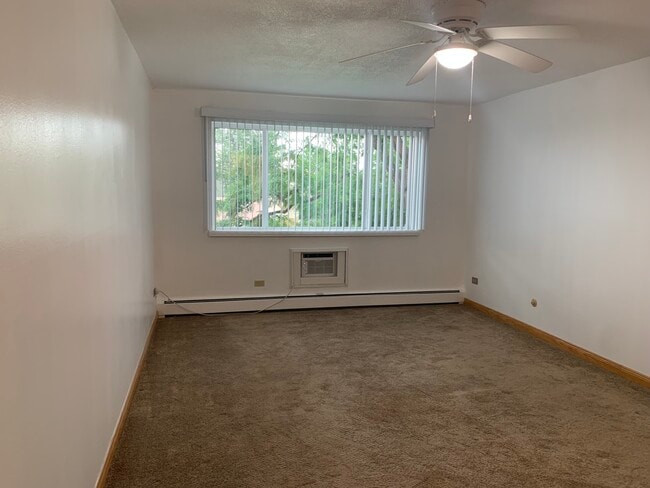 Building Photo - 745 S Alton Way