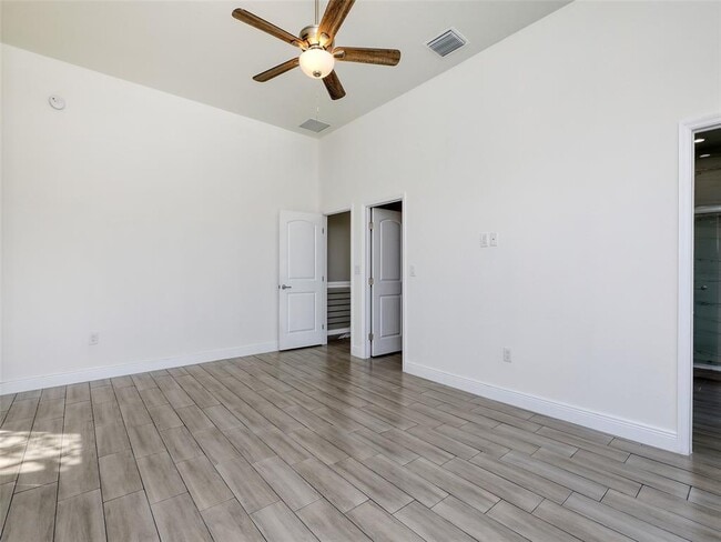 Building Photo - 102-116 NW 41st St