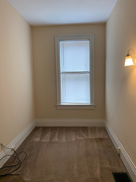 Building Photo - 2437 Ohio Ave