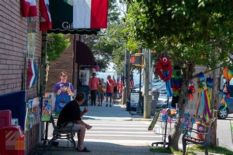 Building Photo - 725 N Atlantic Ave