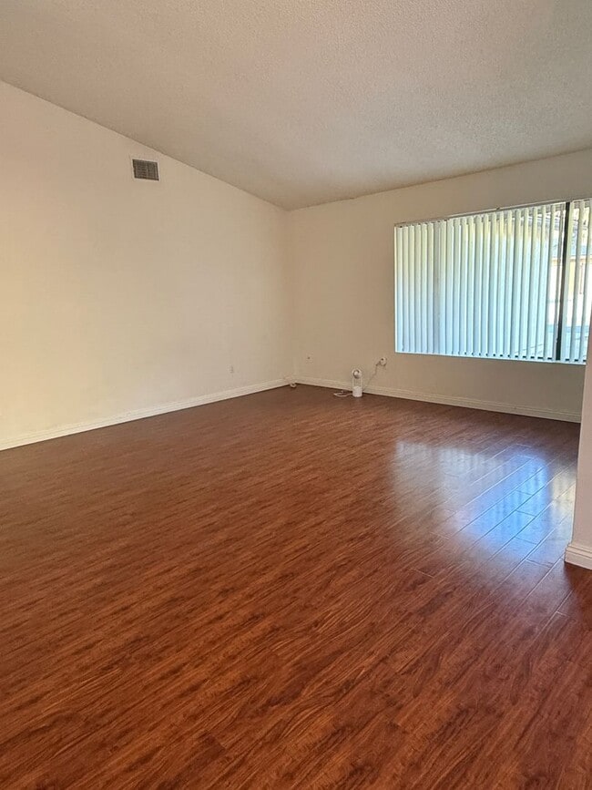 Building Photo - Beautiful home in the desirable Westwood community of Rancho Bernardo