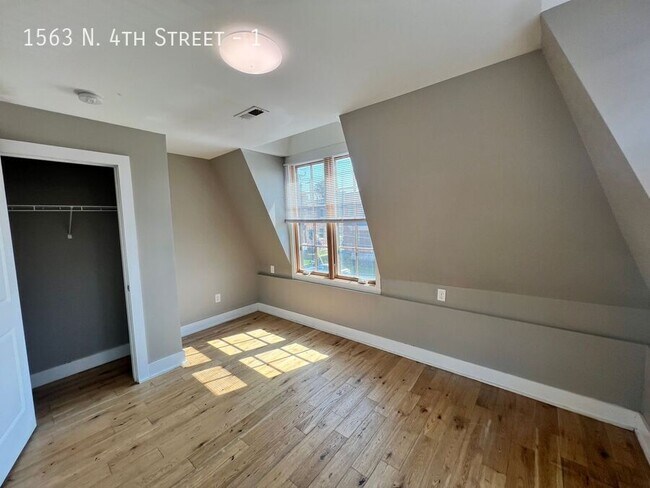 Building Photo - 1563 N 4th St
