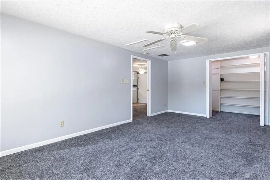 Building Photo - 1841 Mattis Dr
